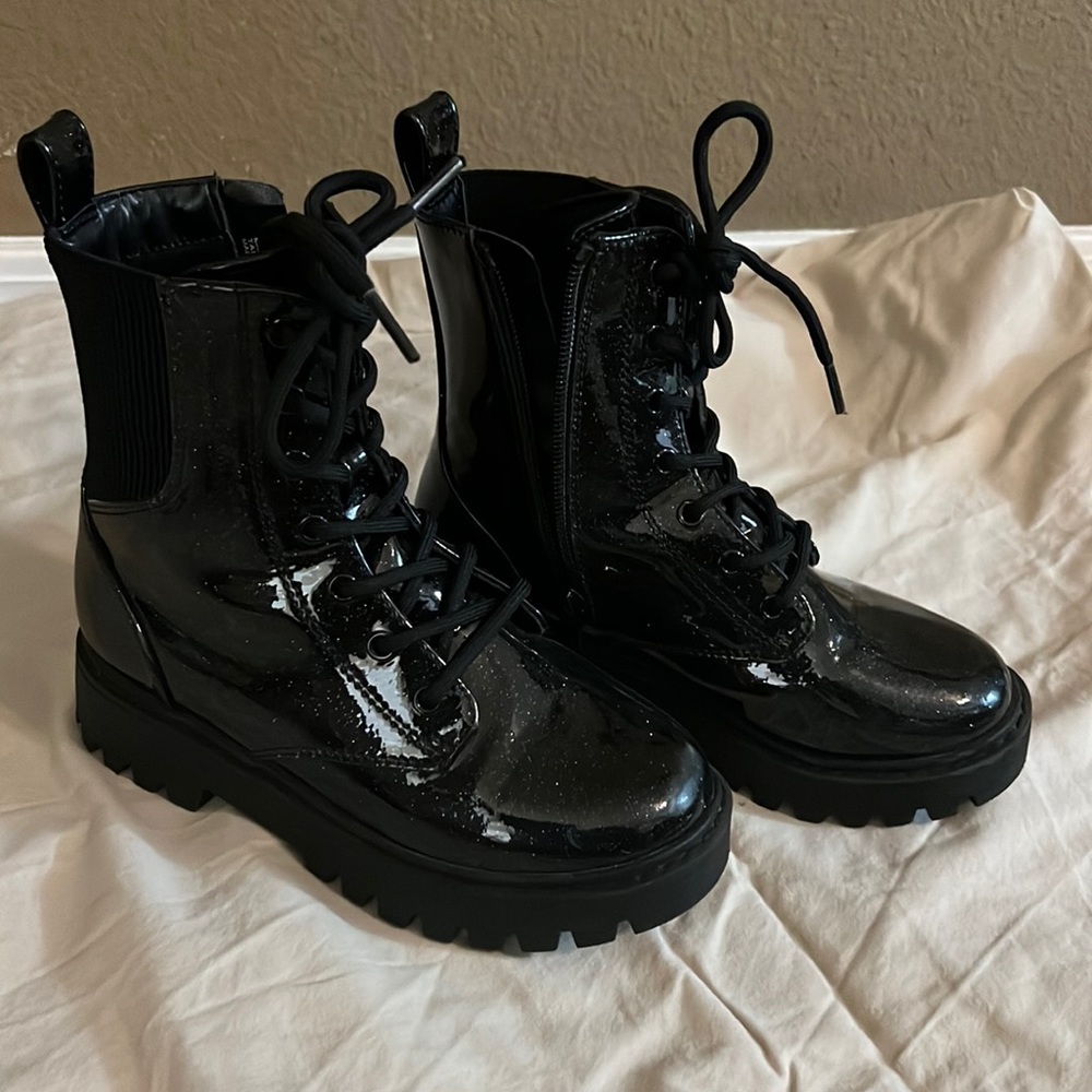 Art class black glitter boots